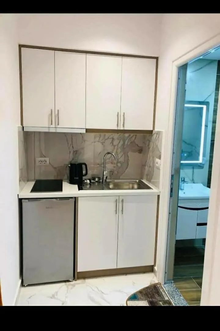 Ledi Apartments Ksamil